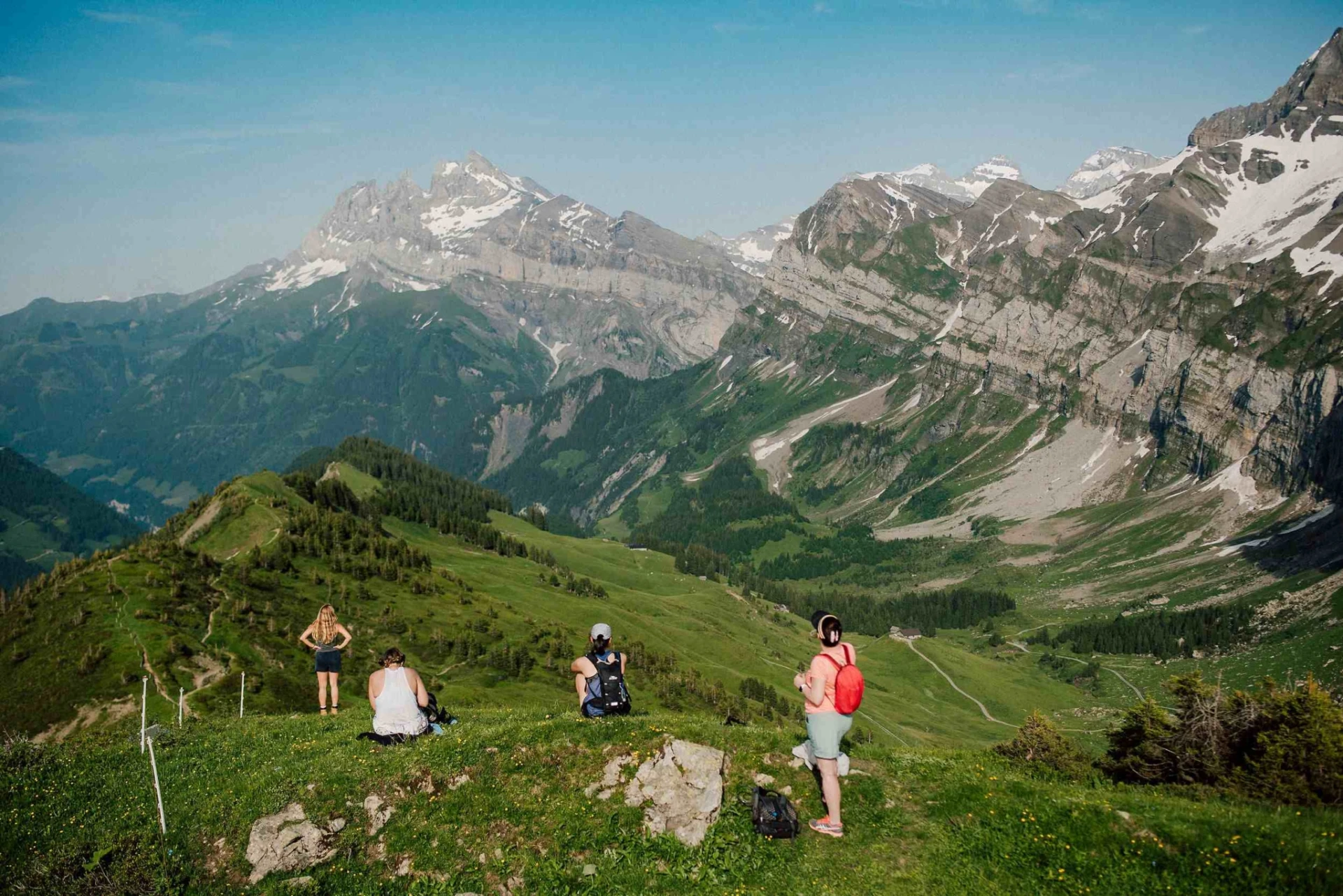 hiking morzine