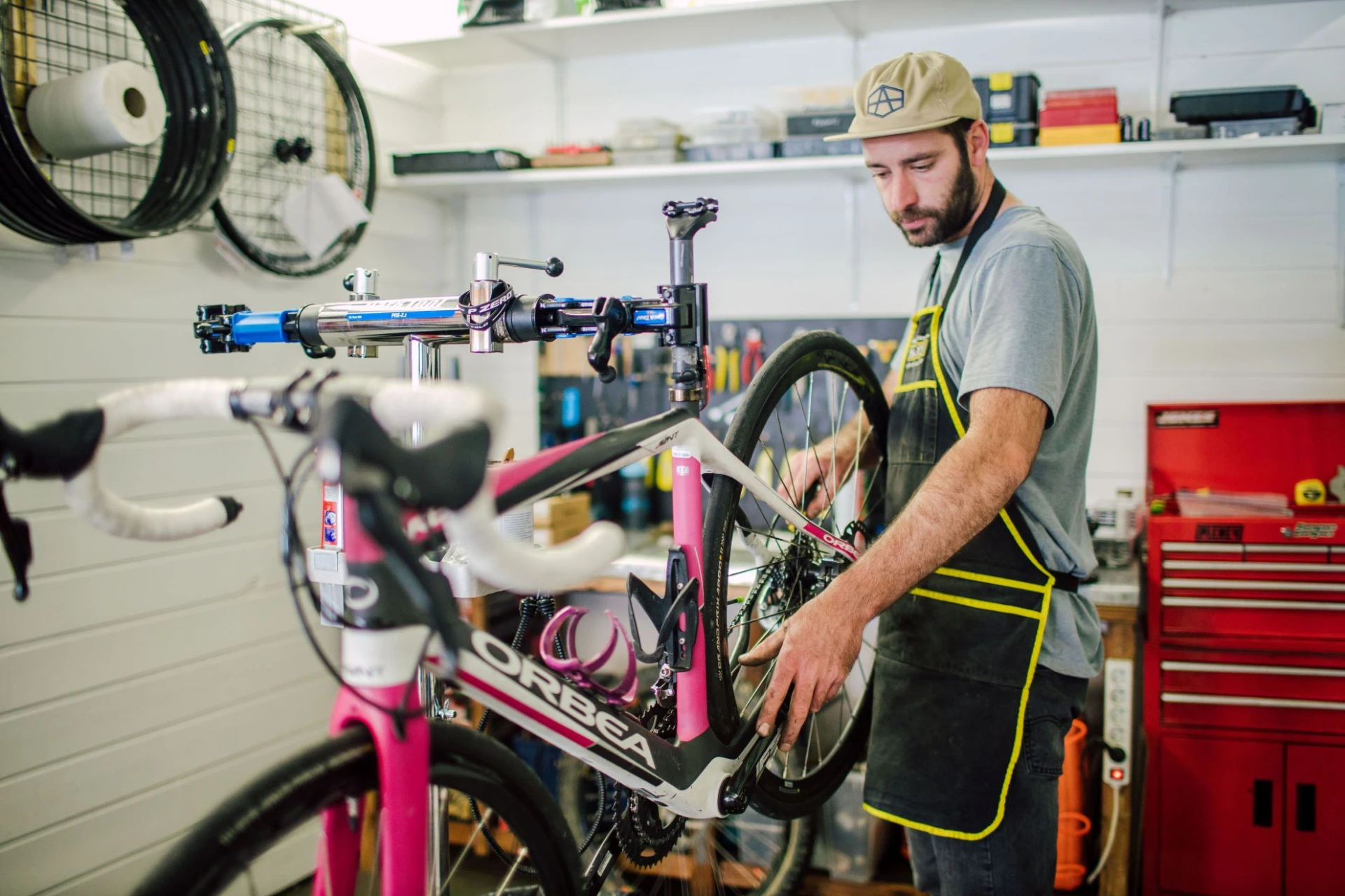 bike shop morzine